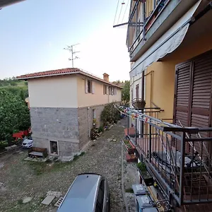  Appartamento Lovely One-bedroom Attic In An Ancient Village